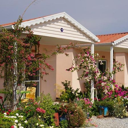 Yelken Bungalov Acomodação com café da manhã Milas Exterior foto